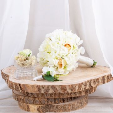 Brautstrauß Kreation mit Bräutigamanstecker – Kundenwunsch von Ursula