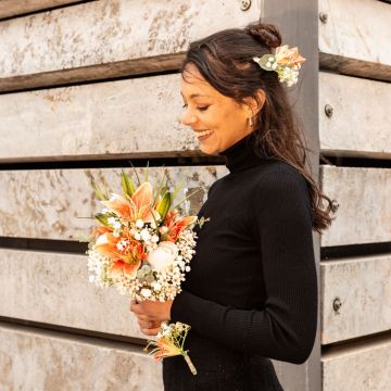 Happy Bride - individueller Brautstrauß mit Anstecker und Haarreifen - Kundenwunsch für Tamara