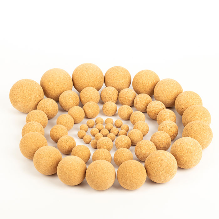 Korkkugeln / Korkbälle